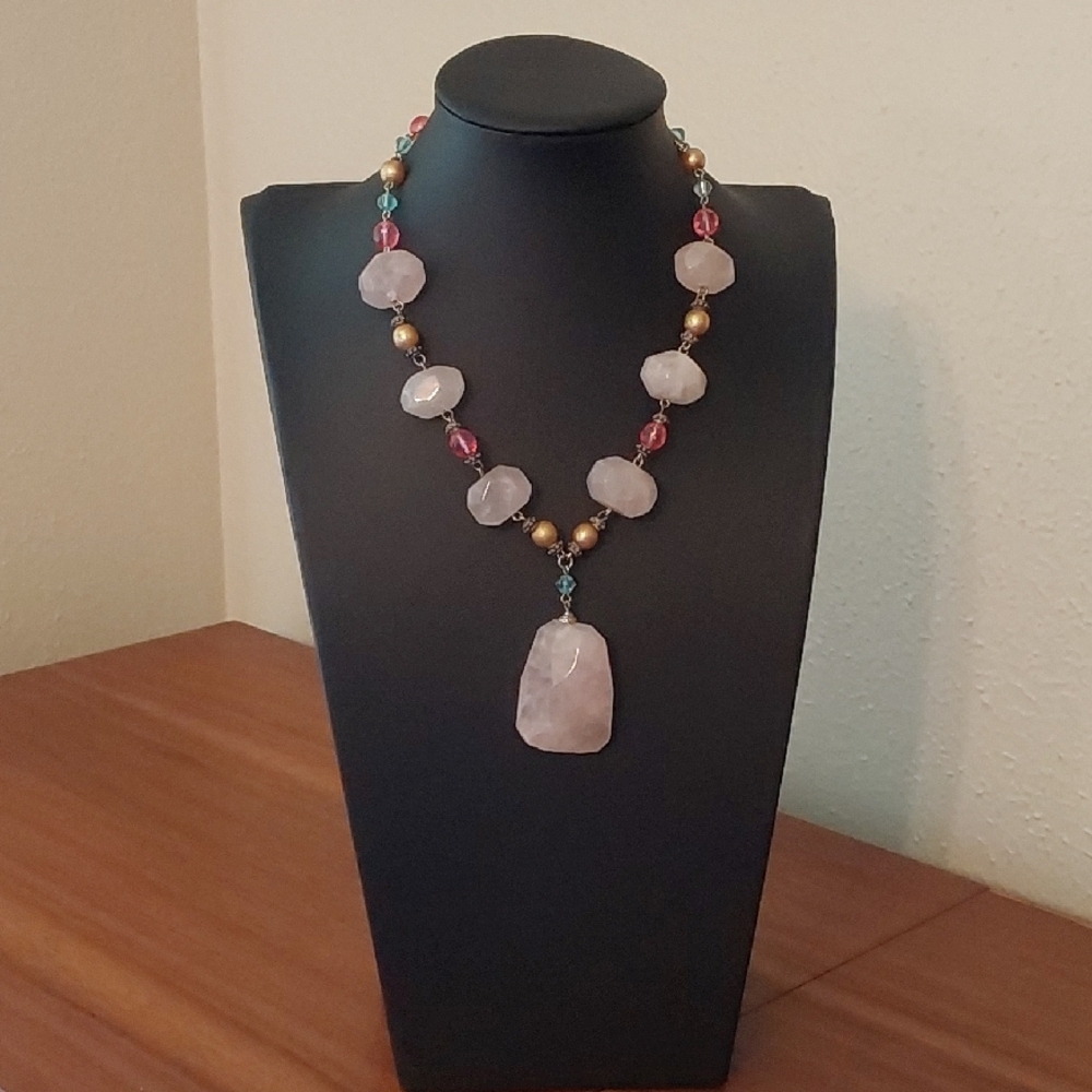 Elegant Rose Quartz Necklace